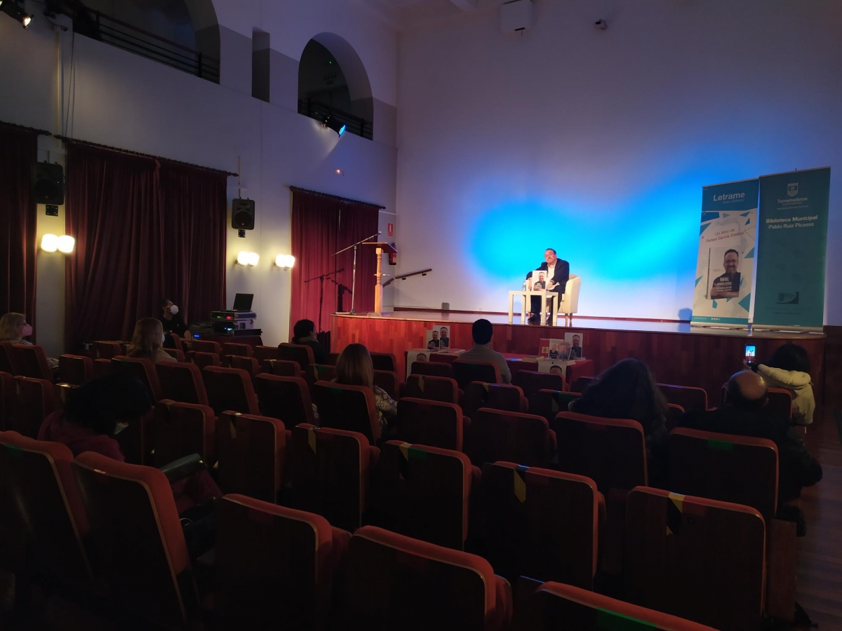 20210422171826_happened_59_presentacion-del-libro-autorrealizacion-de-rafael-garcia-estevez-1.jpg