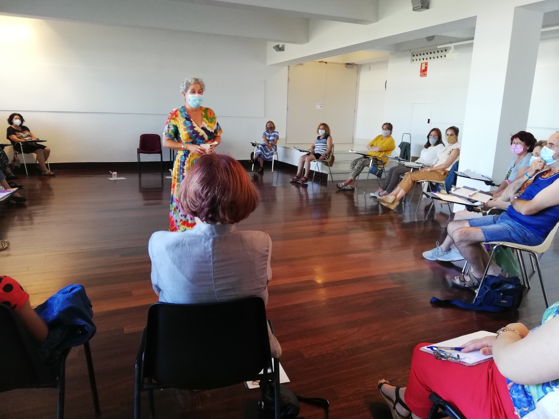 20210712131746_happened_92_taller-interactivo-para-trabajar-las-emociones-torremolinos-cultura-2.jpg