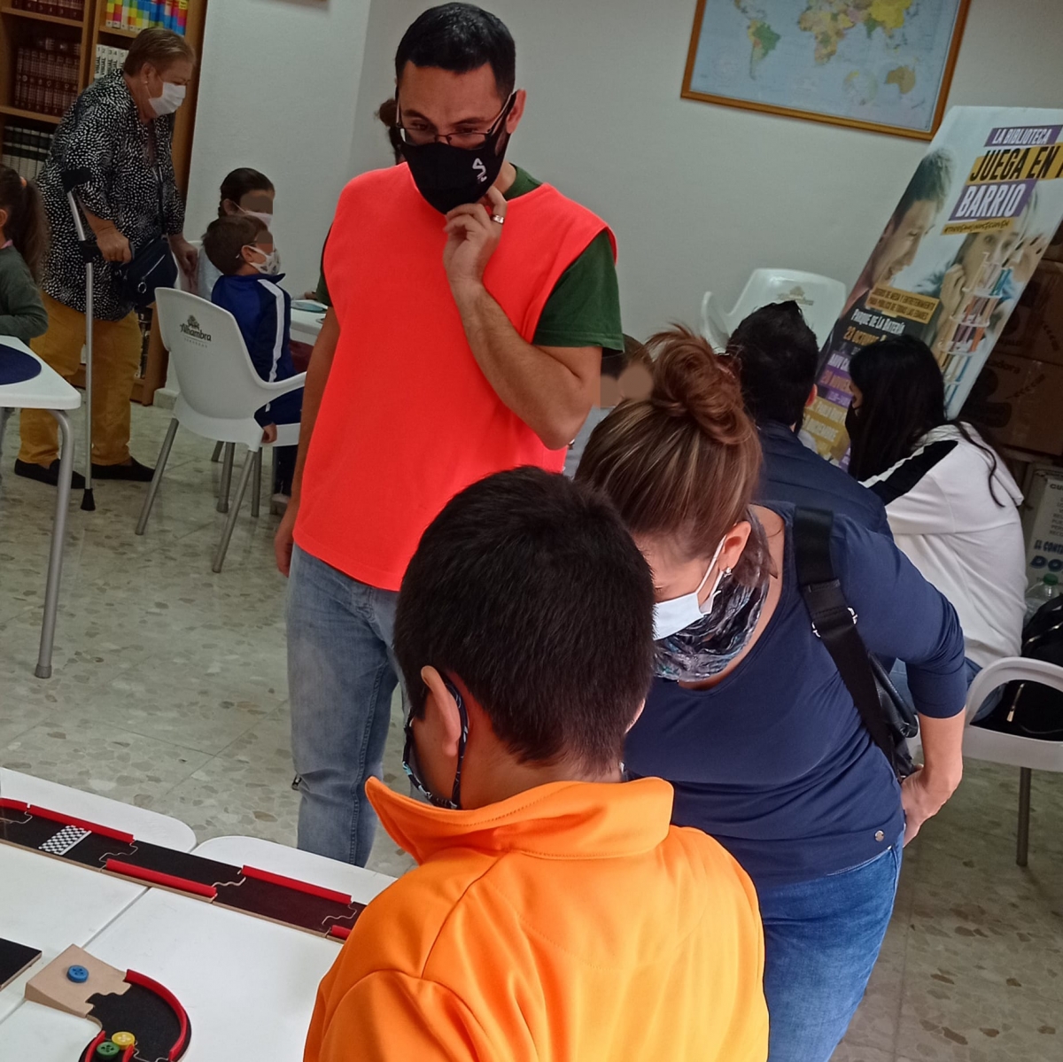 20211129114733_happened_122_20-noviembre-la-biblioteca-juega-en-tu-barrio-7.jpg