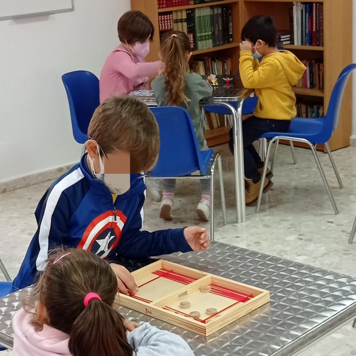 20211129114739_happened_122_20-noviembre-la-biblioteca-juega-en-tu-barrio-22.jpg